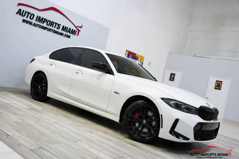 2023 BMW 3 Series 330e