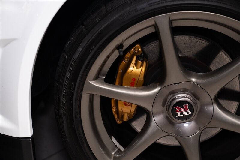 2000 Nissan GT-R
