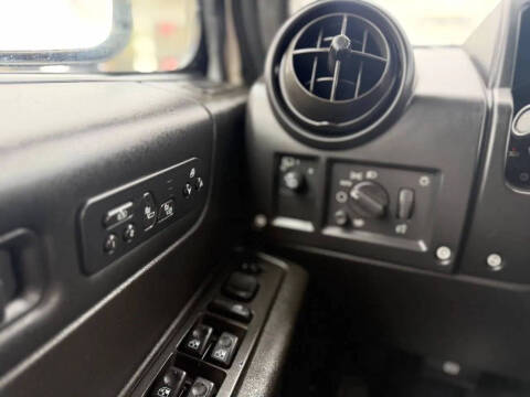 2005 HUMMER H2