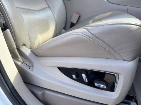2015 Cadillac Escalade Luxury