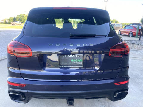 2017 Porsche Cayenne Platinum Edition