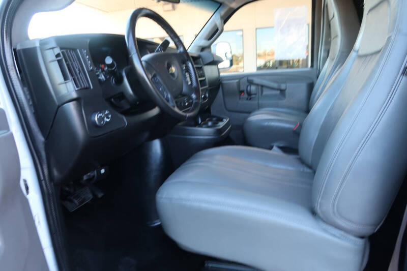 2021 Chevrolet Express 2500