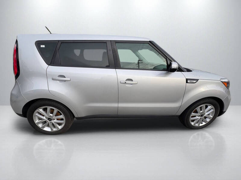 2019 Kia Soul +