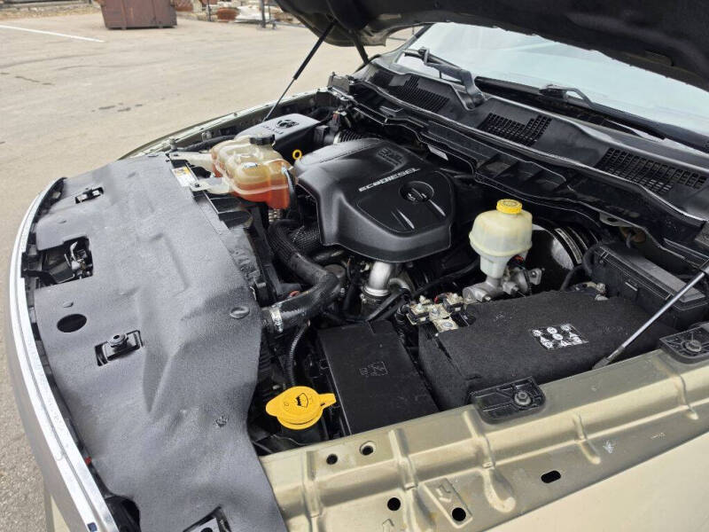 2015 RAM 1500 SLT