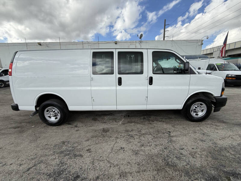2019 Chevrolet Express 3500