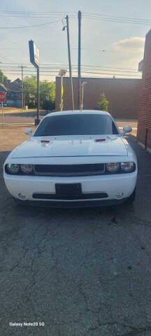 2014 Dodge Challenger SXT Plus