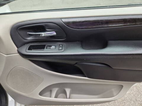 2017 Dodge Grand Caravan SE