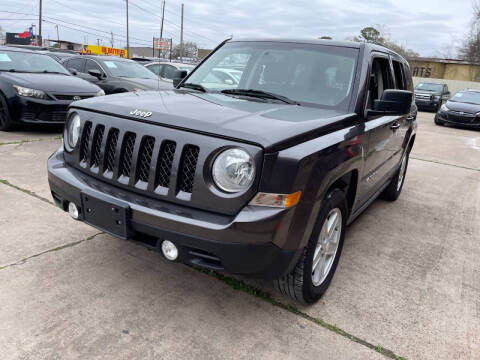 2017 Jeep Patriot for sale at Sam's Auto Sales in Houston TX