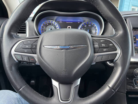 2015 Chrysler 300 Limited