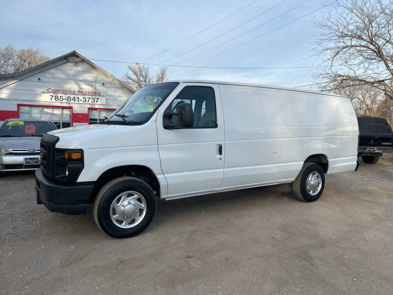 2010 Ford E-Series Econoline Van Commercial's photo