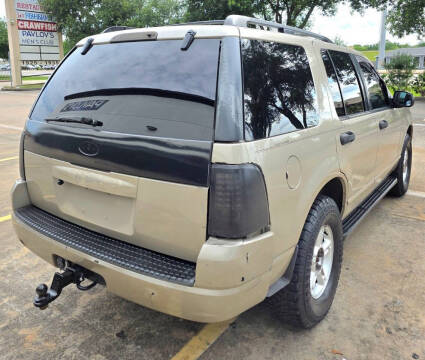 2004 Ford Explorer XLT