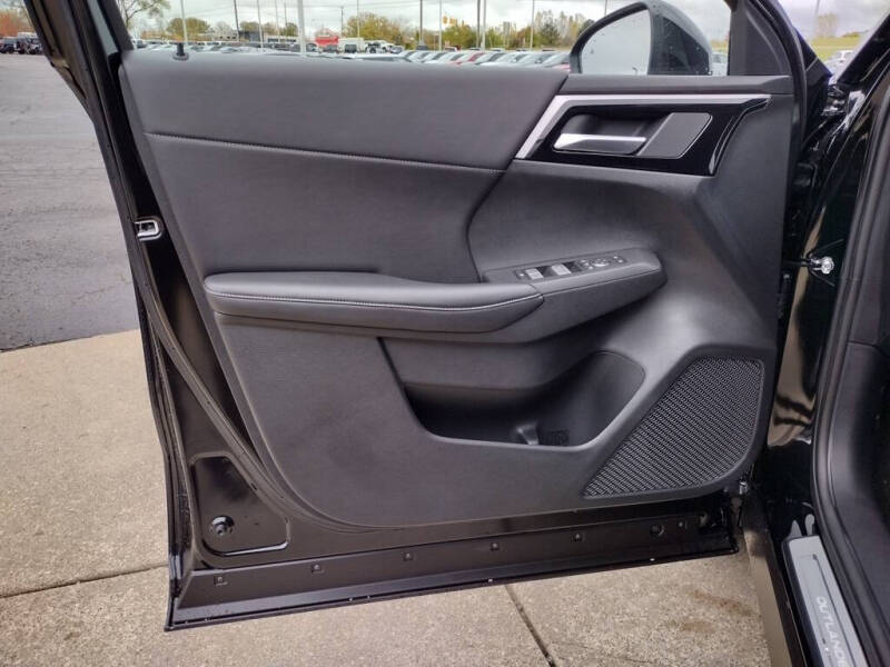 2025 Mitsubishi Outlander PHEV SE