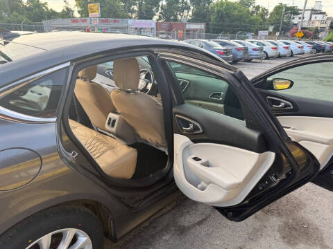 2015 Chrysler 200 C