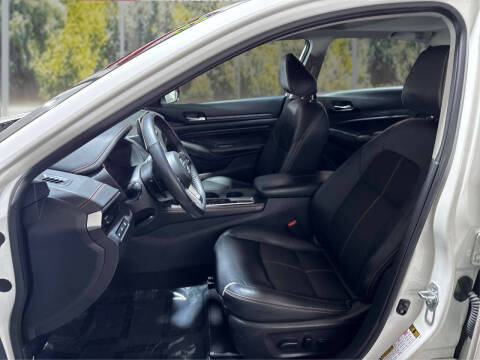 2021 Nissan Altima 2.5 SR