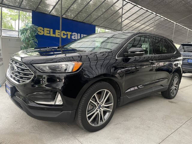2022 Ford Edge Titanium