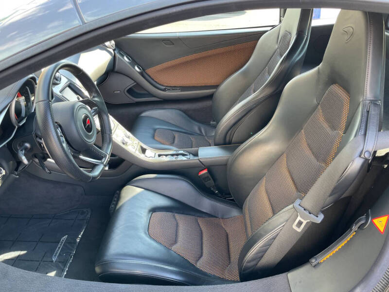 2012 McLaren MP4-12C