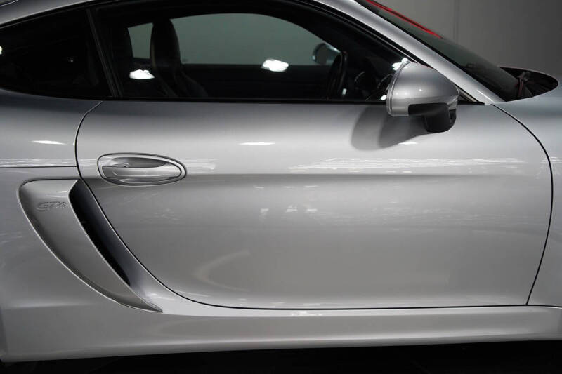 2016 Porsche Cayman GT4