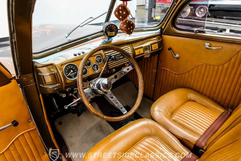 1940 Ford Deluxe