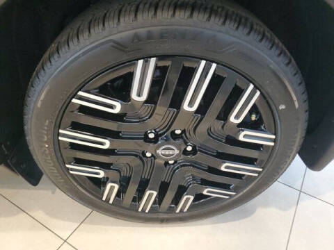 2026 Nissan LEAF Platinum+