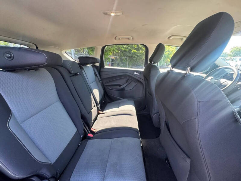 2019 Ford Escape SE