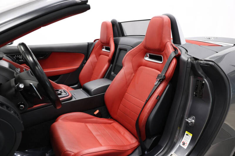 2019 Jaguar F-TYPE P340