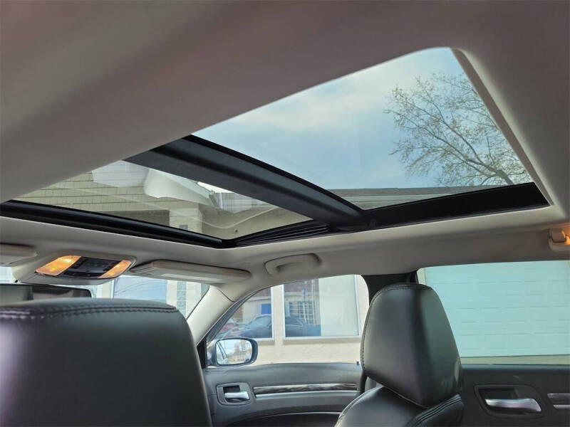 2017 Chrysler 300 Limited