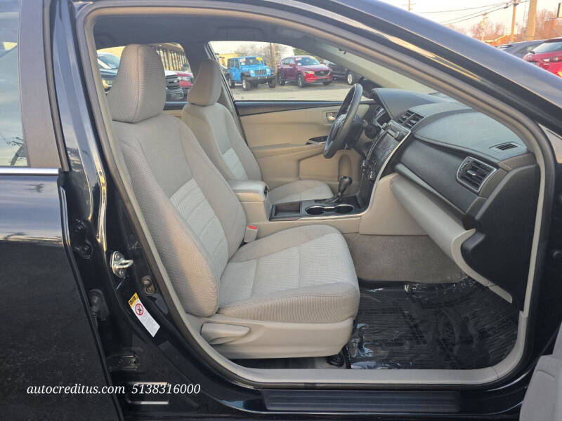 2017 Toyota Camry LE