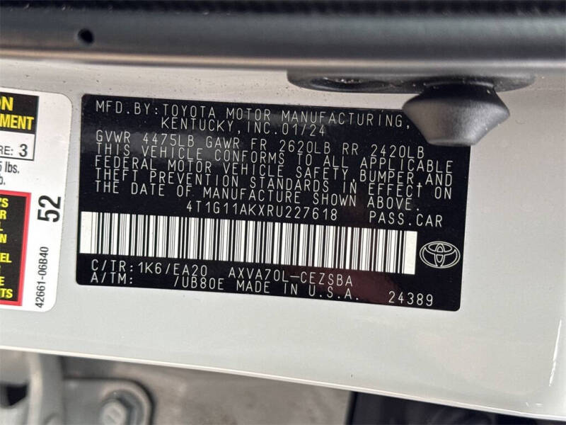 2024 Toyota Camry SE