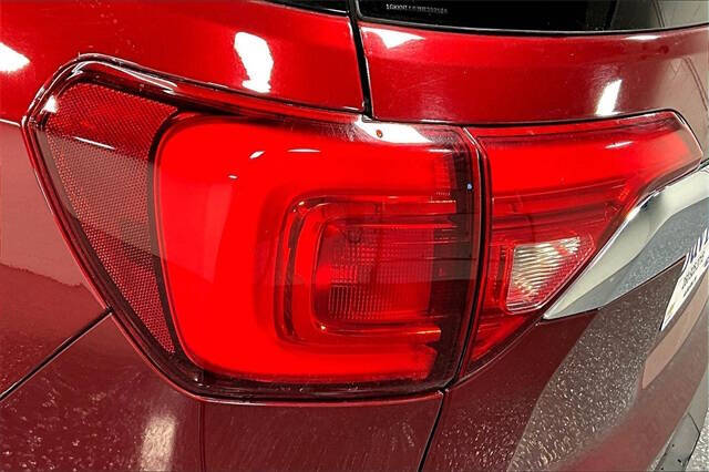 2017 GMC Acadia SLE-2