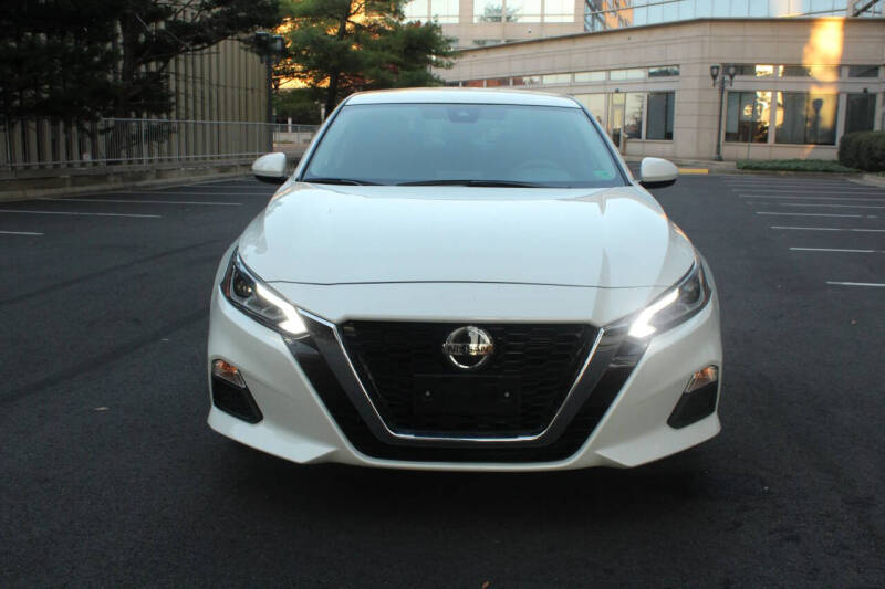 2022 Nissan Altima 2.5 SV