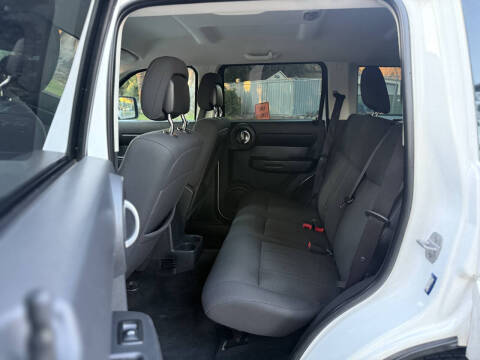 2011 Dodge Nitro SE