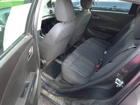 2016 Chevrolet Sonic LT Auto