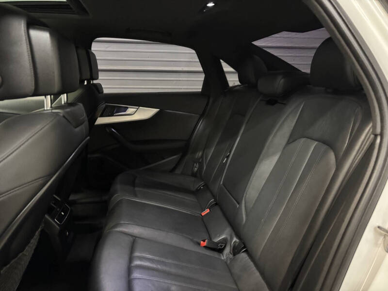 2017 Audi A4 2.0T quattro Premium Plus