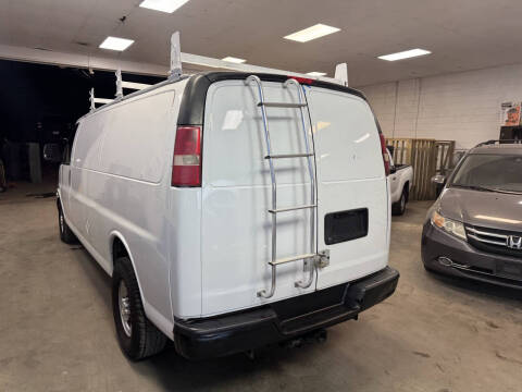 2017 Chevrolet Express 2500