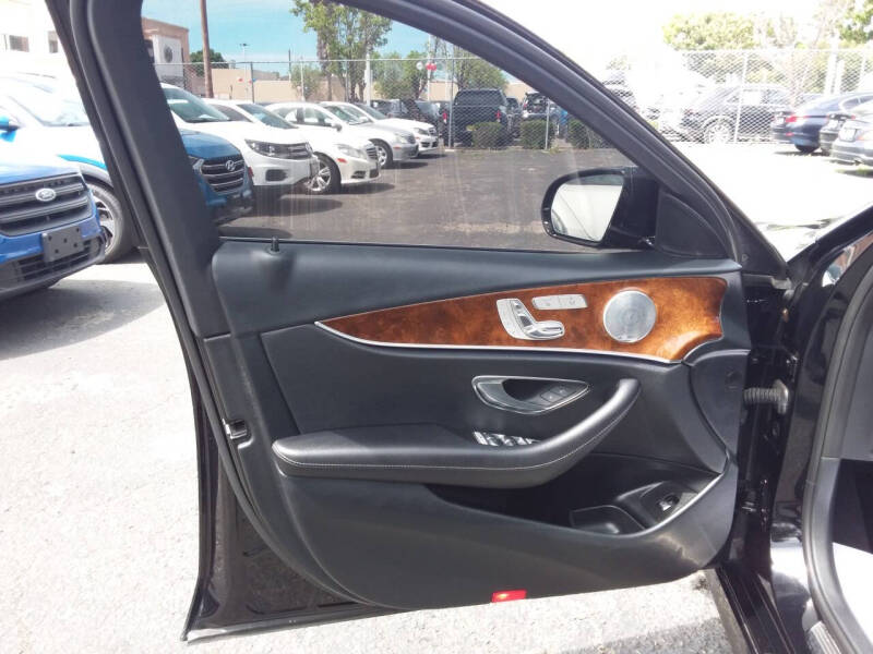 2019 Mercedes-Benz E-Class E 300