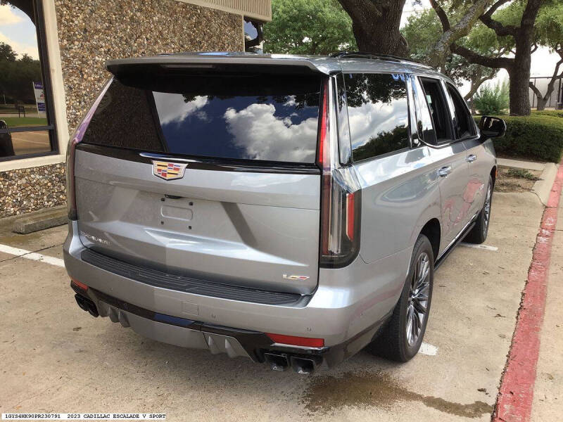 2023 Cadillac Escalade-V