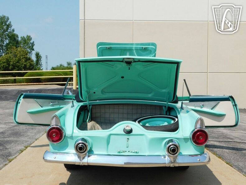 1955 Ford Thunderbird