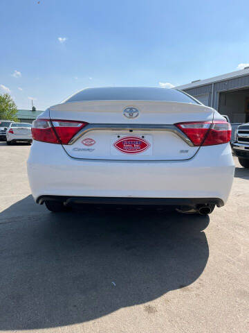 2017 Toyota Camry SE