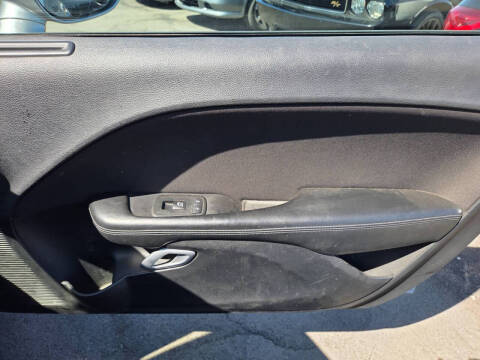 2015 Dodge Challenger SXT