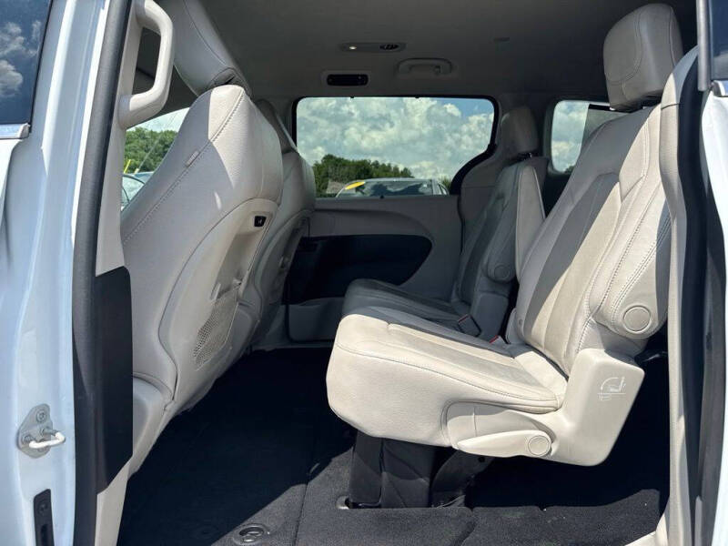 2021 Chrysler Pacifica Touring L