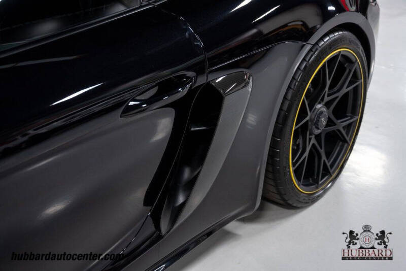 2023 Porsche 718 Cayman GT4 RS