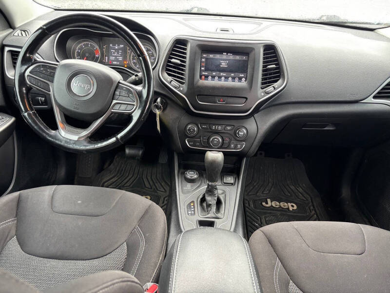 2020 Jeep Cherokee Latitude