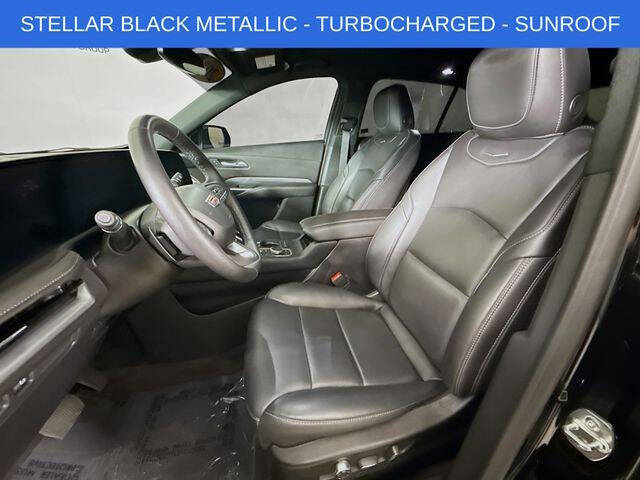 2025 Cadillac XT4 Premium Luxury
