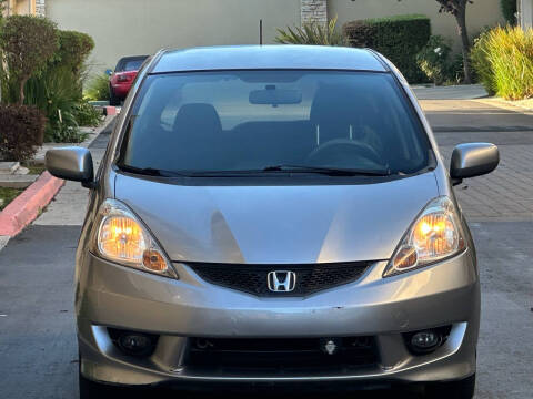 2009 Honda Fit for sale at SOGOOD AUTO SALES LLC in Newark CA