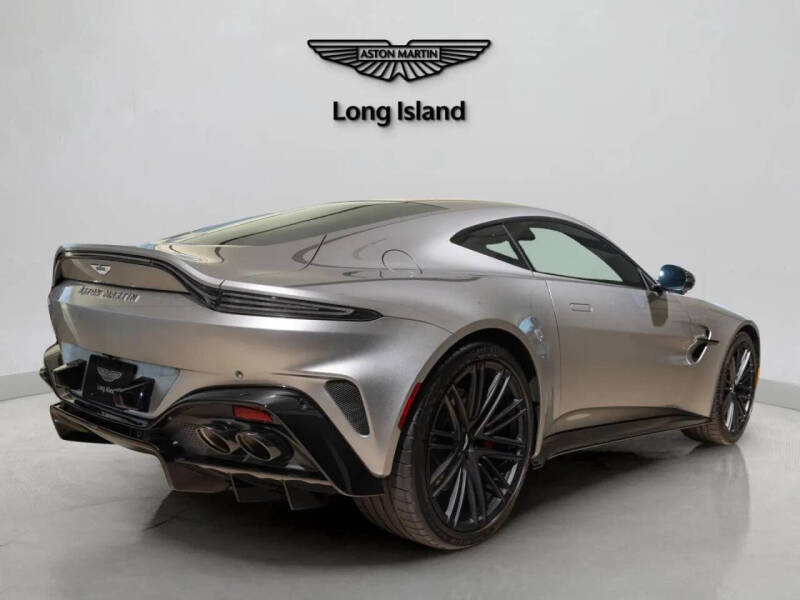 2025 Aston Martin Vantage
