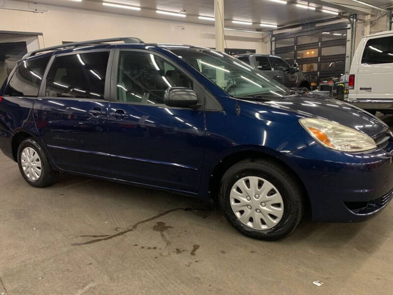 2004 Toyota Sienna