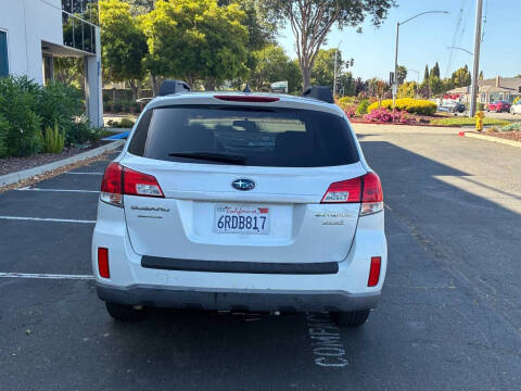 2011 Subaru Outback 2.5i Limited