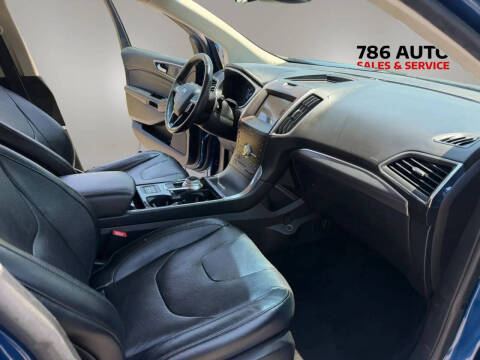 2020 Ford Edge Titanium