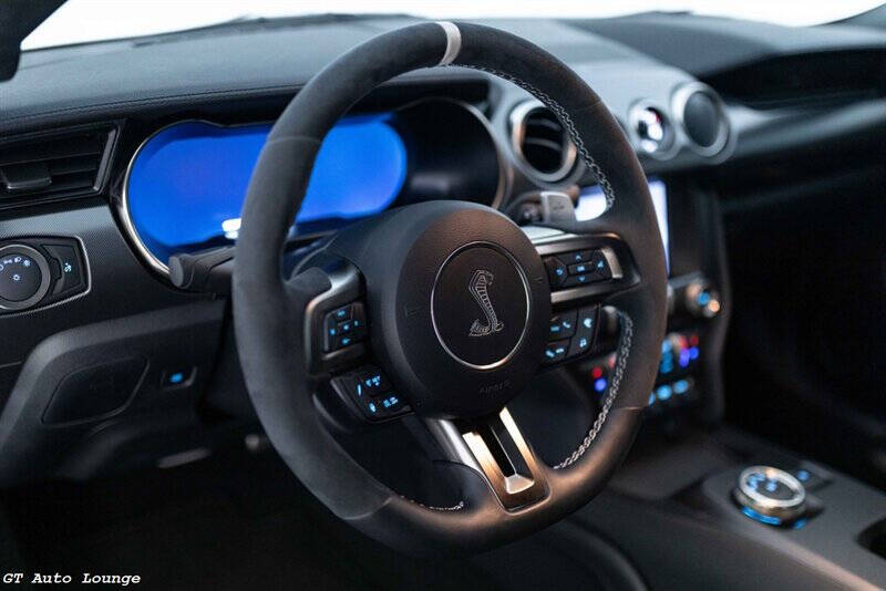 2020 Ford Mustang 42