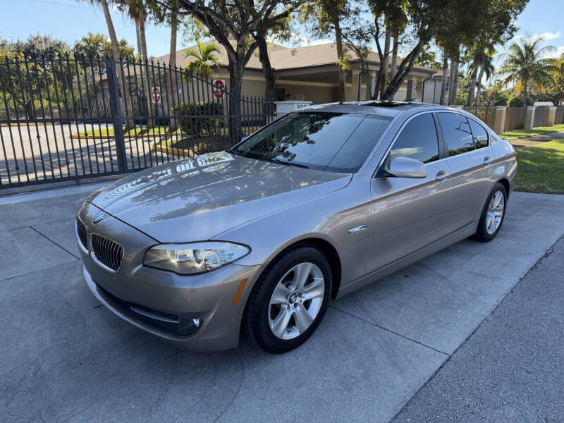 2012 BMW 5 Series 528i